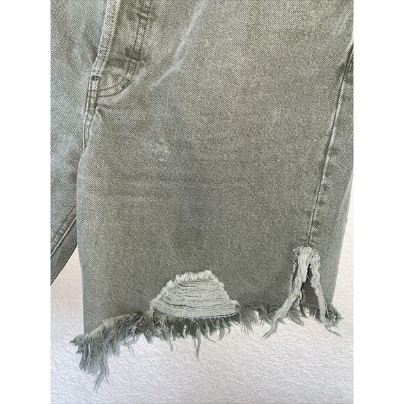 We the Free High Rise Sequoia Distressed Raw Hem Shorts Women 30 Button Fly Drop - Picture 4 of 12